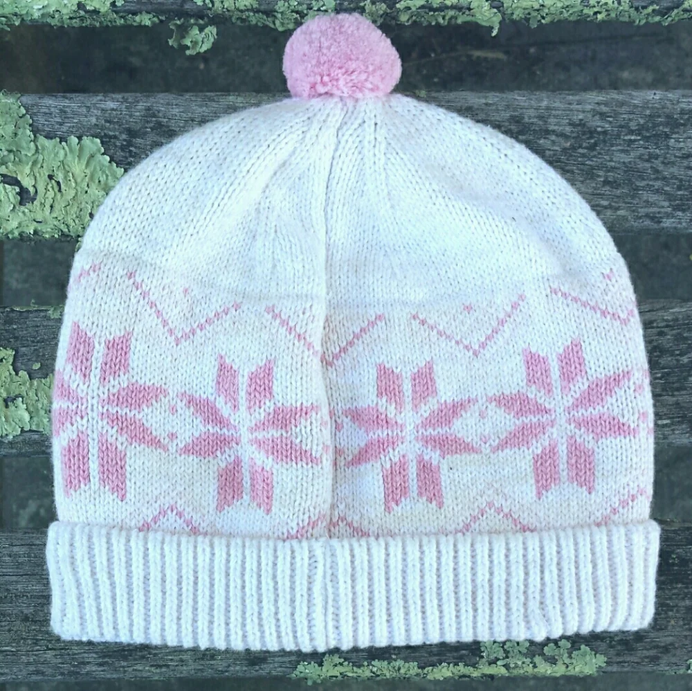 NWOT Millymook Pink Scandinavian Snowflake Motif Pom Pom Beanie Baby Hat 0-12M